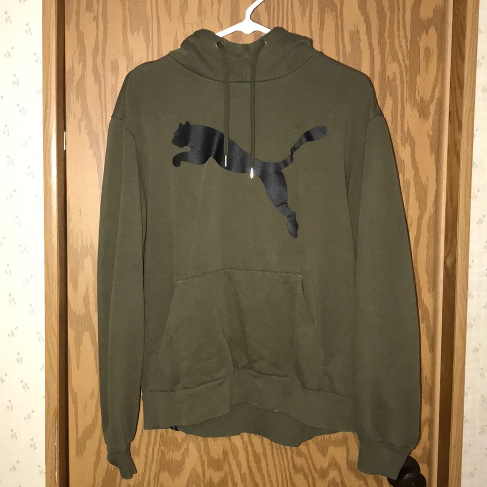Women’s Puma Sweatshirt